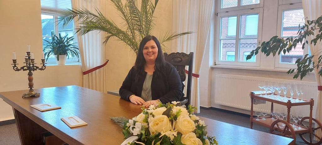 Im September 2021 hat Evi Bomballa den Job im Standesamt der Einheitsgemeinde Oebisfelde-Weferlingen übernommen.