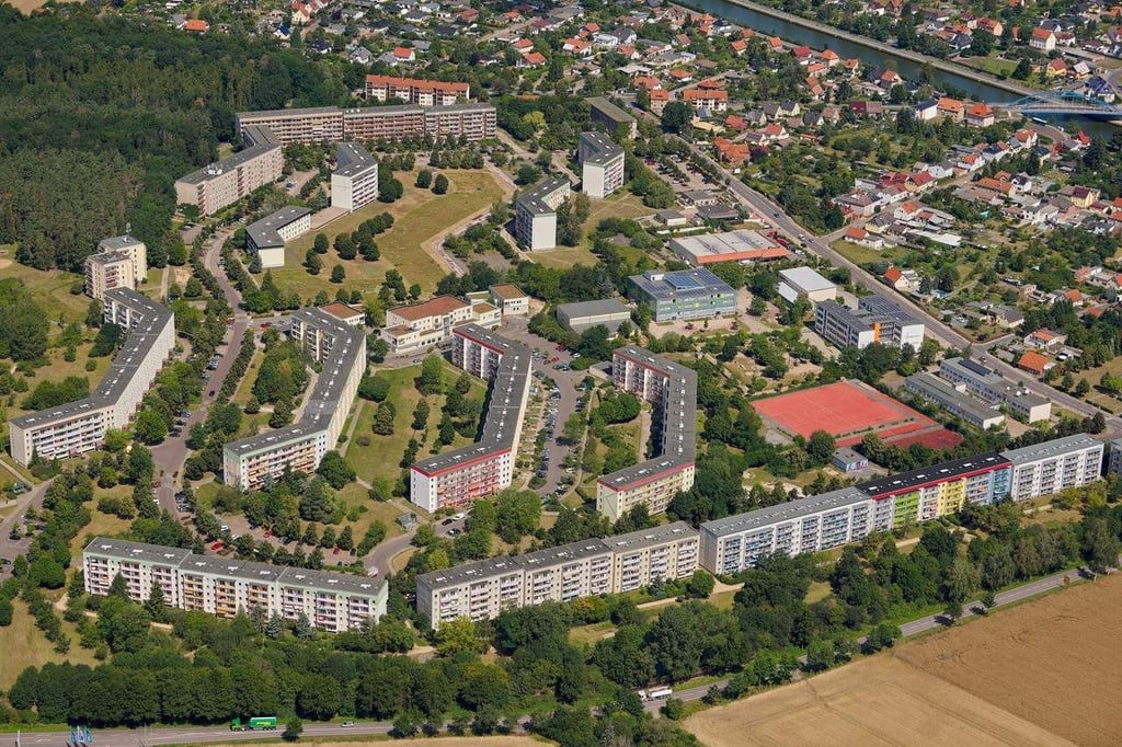 Die Wohnblöcke von WBG "Roland" und Wobau Haldensleben auf dem Süplinger Berg sind bereits ans Glasfasernetz angeschlossen, einige Randbereiche des Wohngebietes allerdings nicht.