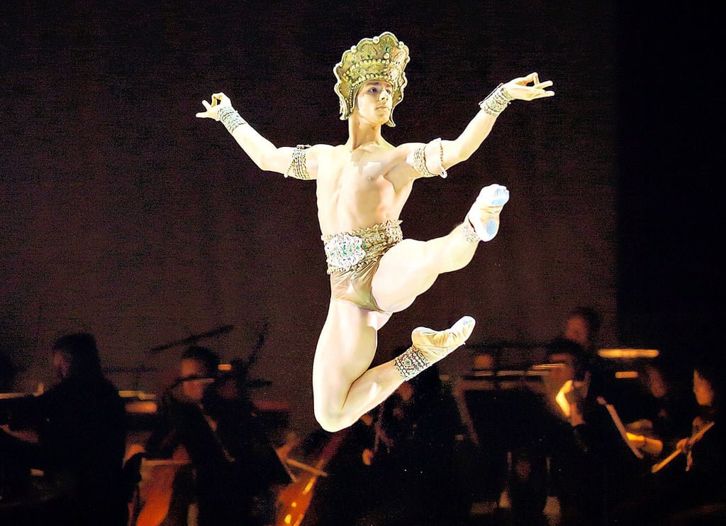 „Tanzgala 2021“ im Anhaltischen Theater: Marcos Vinicius dos Anjos in „Tanz des goldenen Idols“ in der Choreografie von Stefano Giannetti