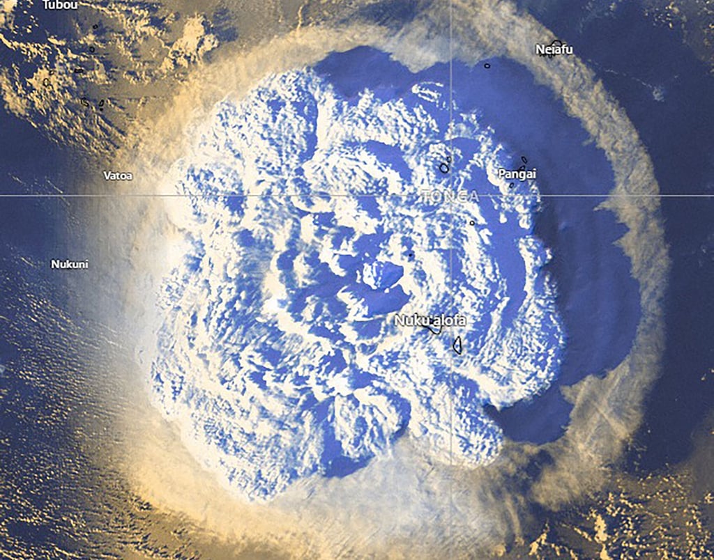 Dieses vom Tonga Meteorological Services veröffentlichte Satellitenbild zeigt den Ausbruch eines unterseeischen Vulkans in der Nähe des Inselreichs Tonga.