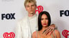 US-Schauspielerin Megan Fox (r) und Rapper Machine Gun Kelly bei den iHeartRadio Music Awards in Los Angeles.