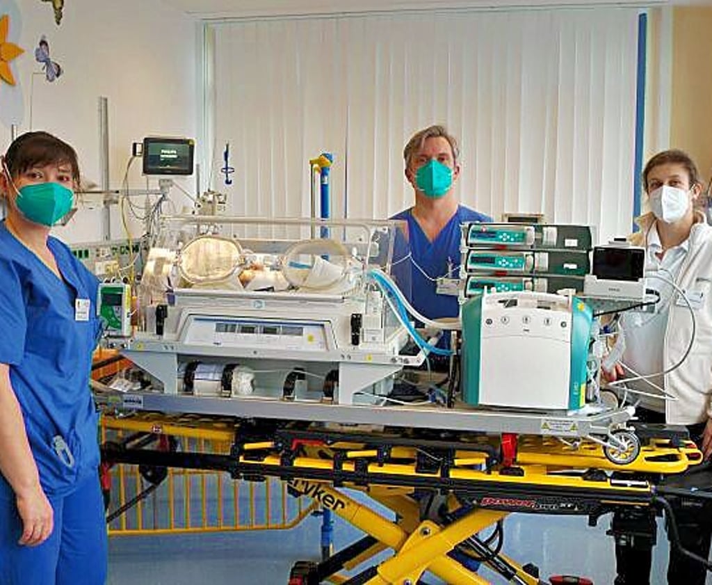 Der neue Transportinkubator für Frühchen am Städtischen Klinikum Dessau