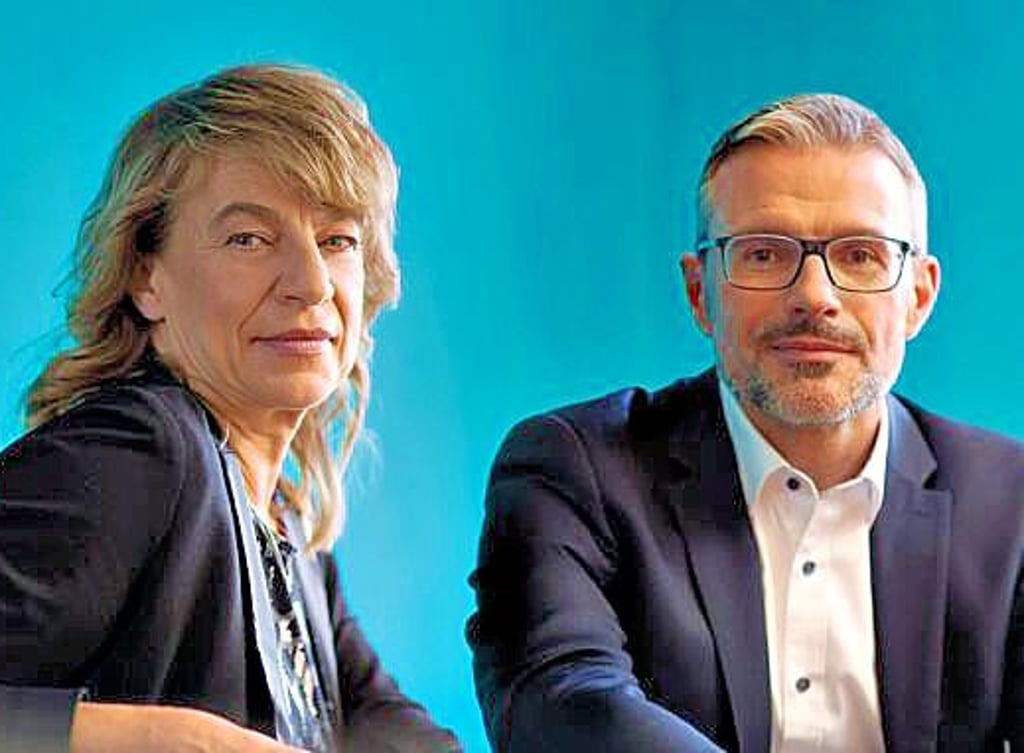 Karin Grasse und Oliver Hornemann stehen der Wohnungsbaugenossenschaft „Otto von Guericke“ in Magdeburg vor.