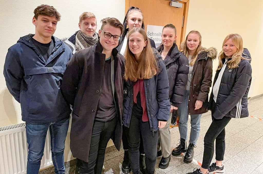 Mitglieder des Jugendgemeinderates nach der Entscheidung
