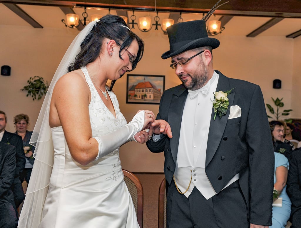 Jens und Doreen Kraczkowski haben sich am 11.11.11 auf dem Gräfenhainichener Standesamt das Jawort gegeben. In diesem Jahr haben sie ihren 11. Hochzeitstag.