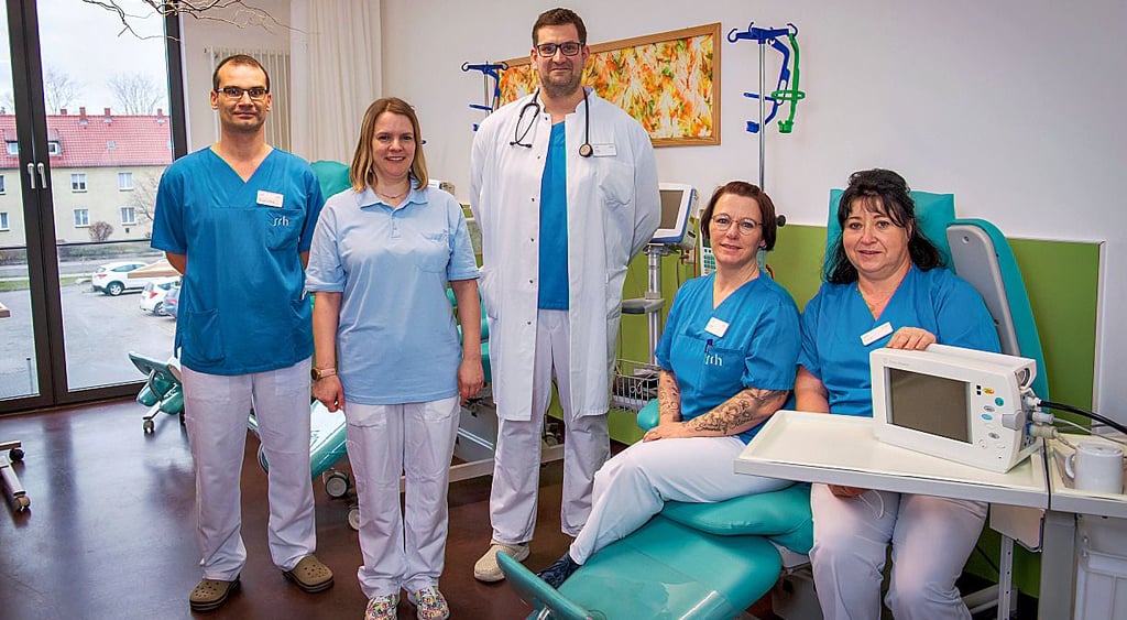 Das Team der MVZ-Onkologie: Karsten Fischer (v.l.), Susann Straube, Facharzt Florian Prims, Manja Hölzl und Claudia Großer.