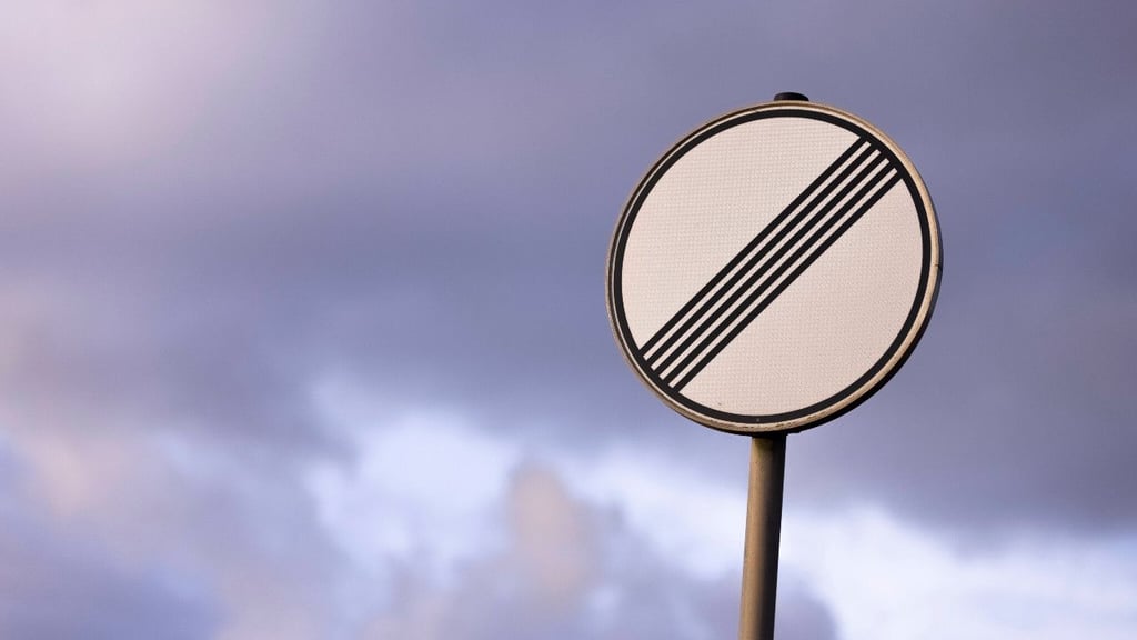 Auf vielen deutschen Autobahnabschnitten gilt kein Tempolimit.