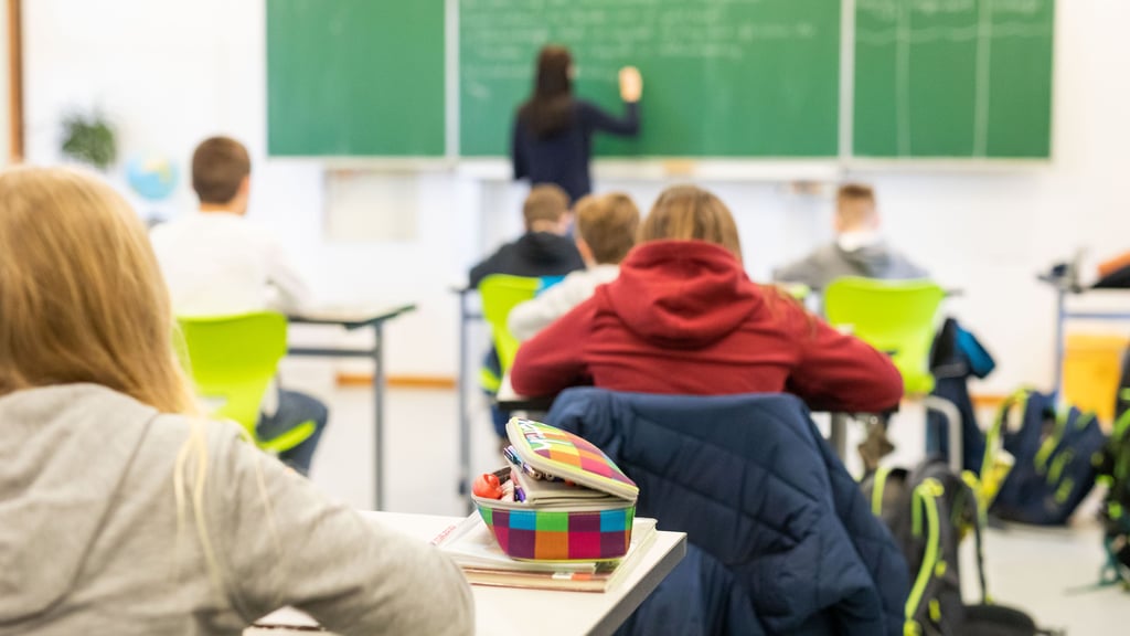 In der zweiten Schulwoche nach den Weihnachtsferien sind die Zahlen der infizierten Schüler und Lehrer gestiegen.