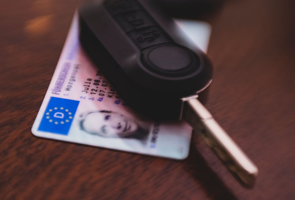 Jetzt müssen Führerscheine umgetauscht werden. Wer hat eigentlich den ätesten?
