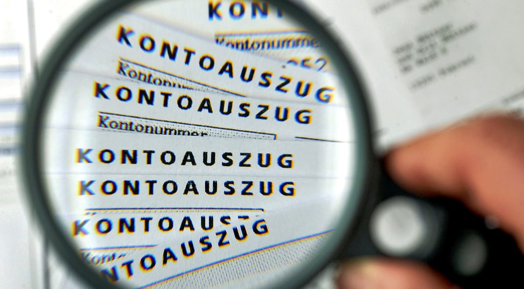 Negativzinsen werden ab einer bestimmten Summe aus Giro- und Tagesgeldkonten fällig. Die Sparkasse will in Kundengesprächen mit allen Betroffenen über alle Details aufklären und Alternativen aufzeigen.