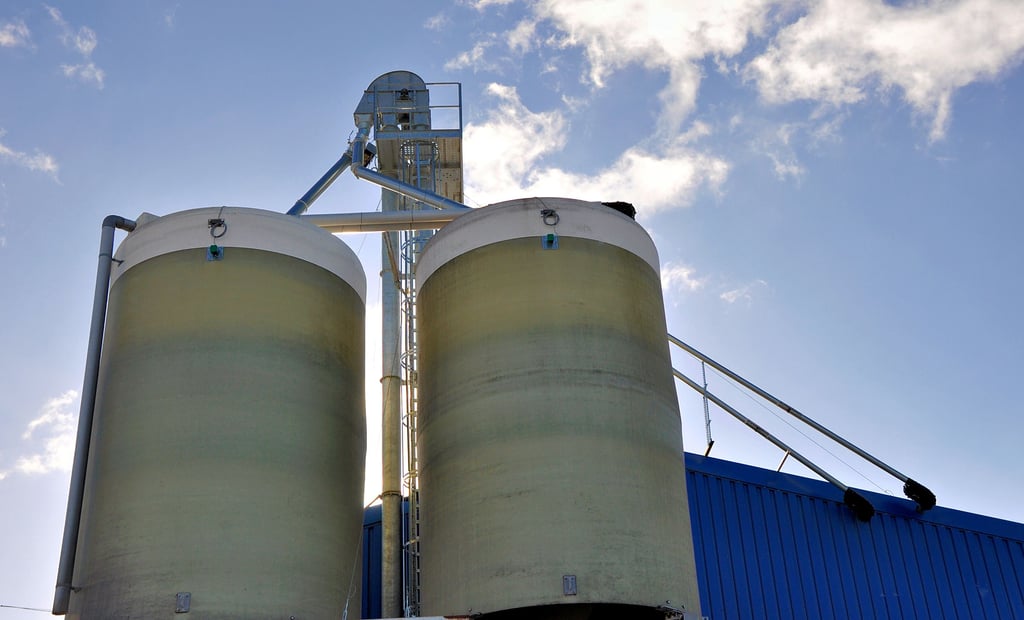 Diese Anlagen waren Stein des (Lärm-)Anstoßes. Das Unternehmen Big Mill GmbH hatte in Eigenregie Lärmschutz reduzierende Maßnahme, Dämmungen an den Rohren, angefertigt. Einigen Anwohnern reichen diese Maßnahmen nicht aus.