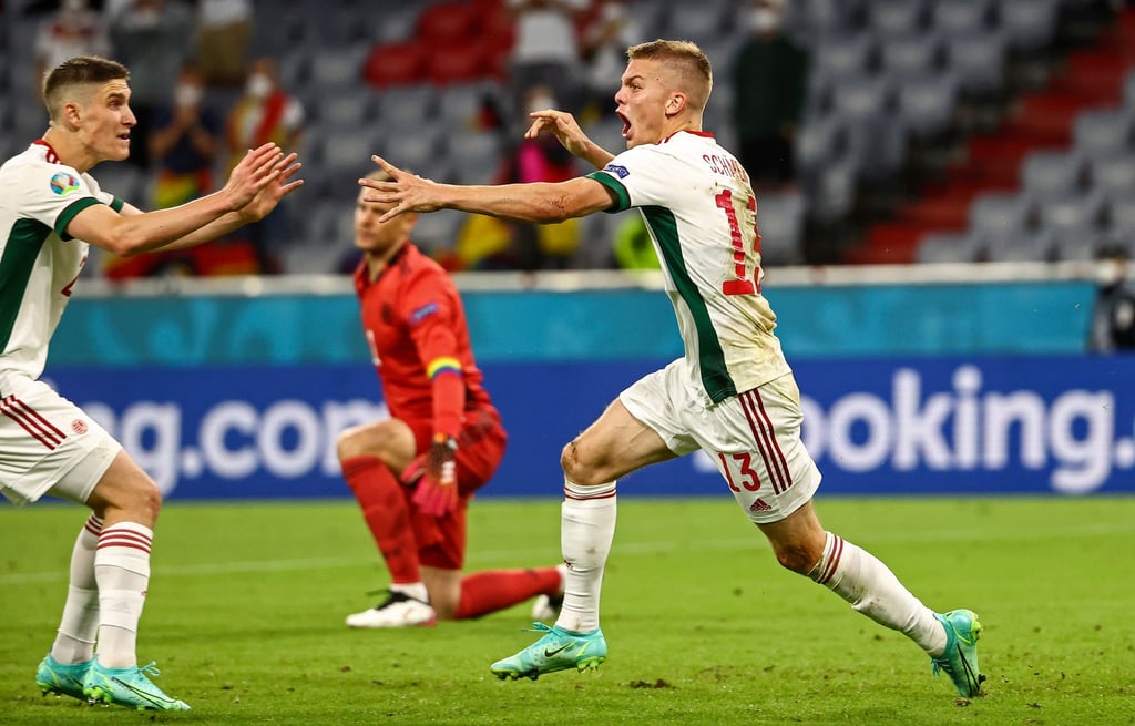 Ungarns Andras Schäfer (r) wechselt zu Union Berlin.