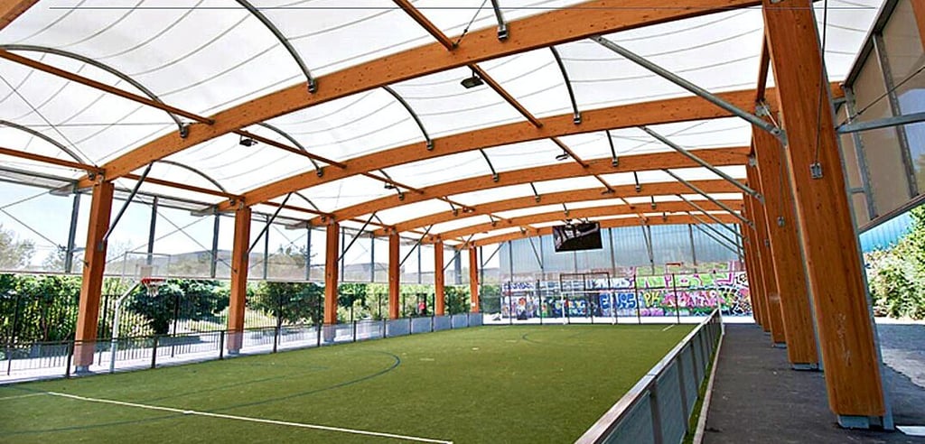 Diese Visualisierung zeigt, wie der Bolzplatz im Magdeburger Stadtteil Diesdorf zu einer sogenannten Kalthalle entwickelt werden kann.