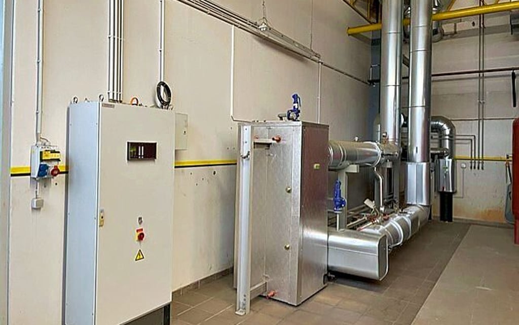 Übergabestation für die Wärmeenergie aus der Biogasanlage Arnsdorf ins Verteilnetz der Stadtwerke Jessen.