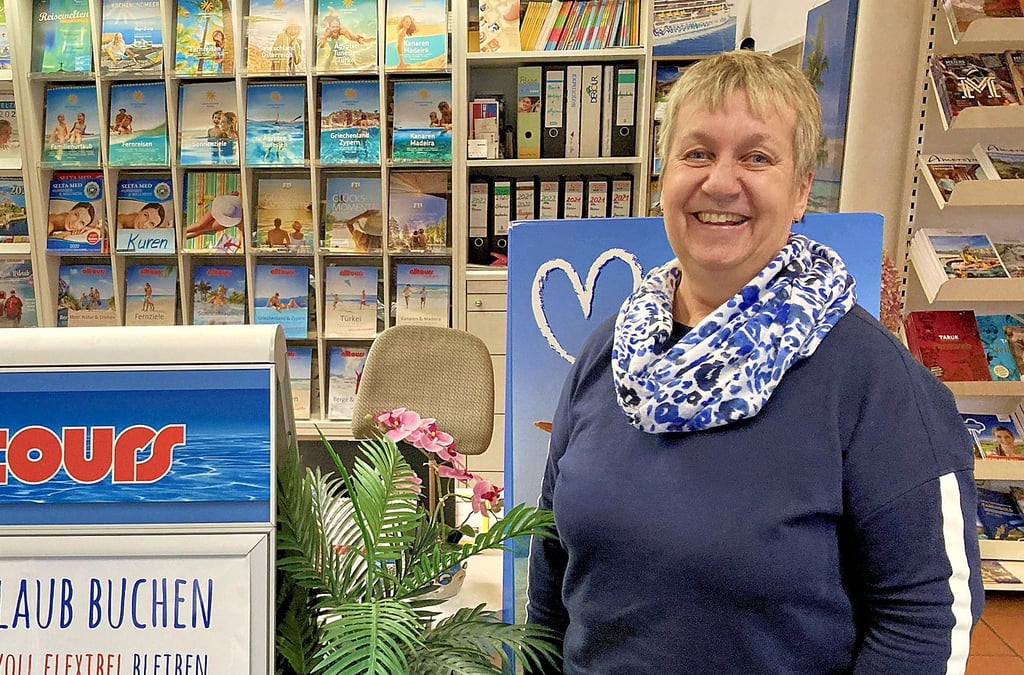 Ingrid Stieger, Inhaberin des Reisecenters am Zeitzer Altmarkt.