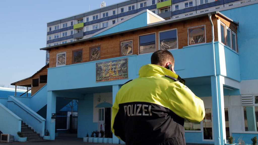 Bei einem 55-Jährigen wurde eine entsprechende Langwaffe gefunden. Foto: Peter Förster/
