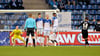 Dominik Reimann (links) machte sich zum Absprung bereit, doch gegen den Freistoß von Leon Damer (rechts) flog der Schlussmann des 1. FC Magdeburg vergebens. Unhaltbar schlug der Ball genau links oben im Winkel ein und bescherte dem TSV Havelse so schließlich den verdienten Punktgewinn beim Tabellenführer. 