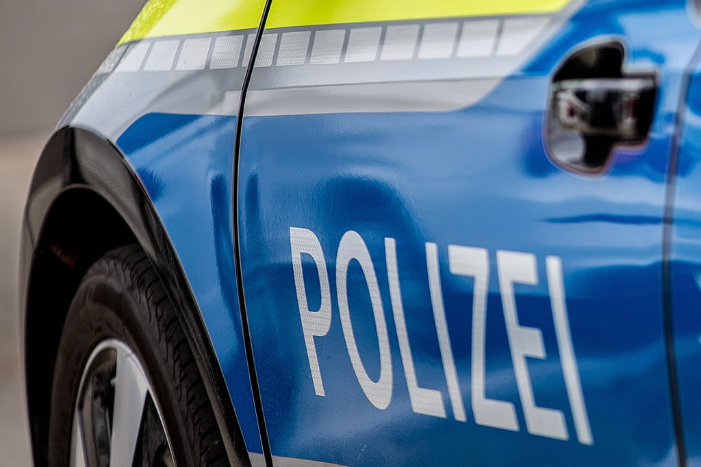 Bei einer Kollision in Zeitz wurden zwei Autos beschädigt.