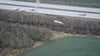 Ein mit Gefahrgut beladener Lkw ist auf der Autobahn zwischen Schönebeck und Magdeburg von der Fahrbahn abgekommen. Die A14 in Fahrtrichtung Magdeburg ist gesperrt.