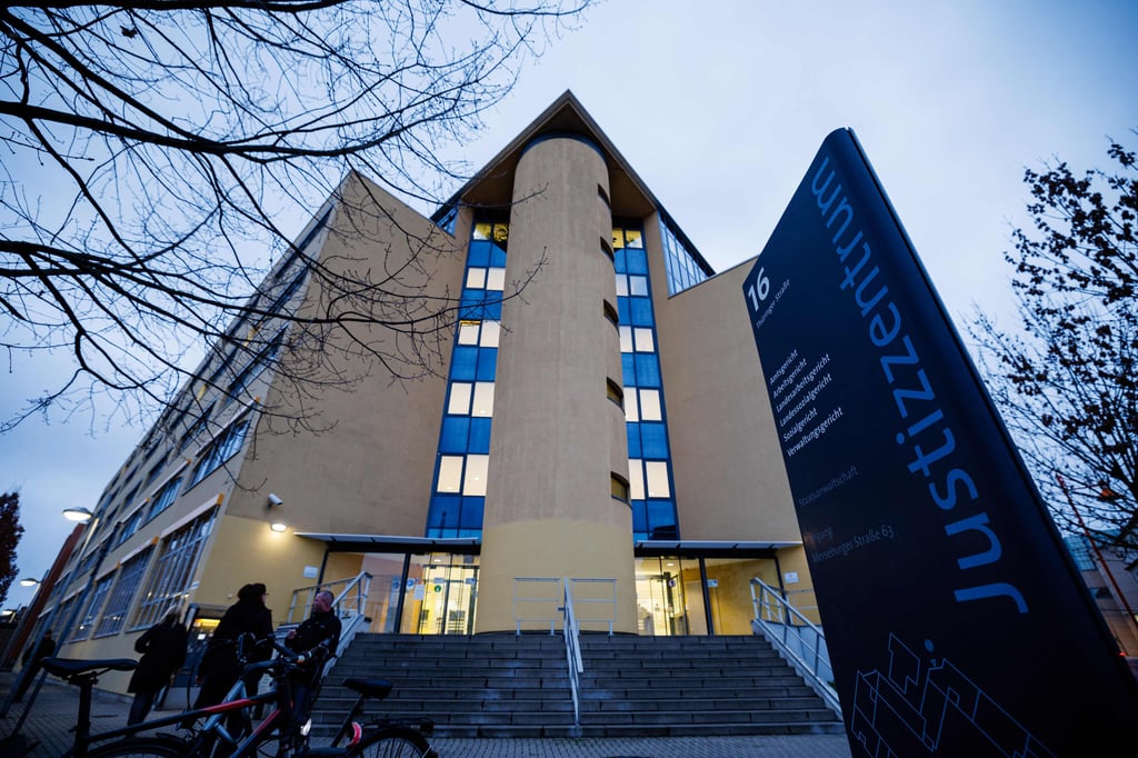 Erhöhte Sicherheitsstufe: Der IS-Prozess findet Justizzentrum