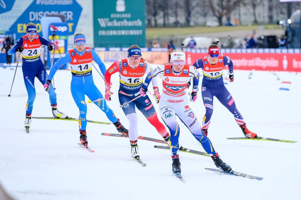 Maja Dahlqvist aus Schweden (v) gewann im Teamsprint.