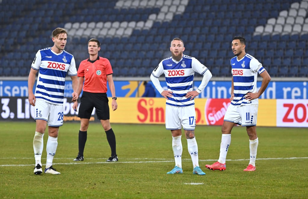 Mit einem Heimsieg gegen Magdeburg hätte der MSV Duisburg den HFC in der Tabelle überholt. Doch gingen die "Zebras" mit 0:5 unter.