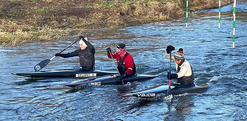 Das Zeitzer Trio Hannes Seumel, Timo Trummer unnd Paul Seumel (v.l.n.r.) beim gemeinsamen Training am Bundesstützpunkt in Leipzig.