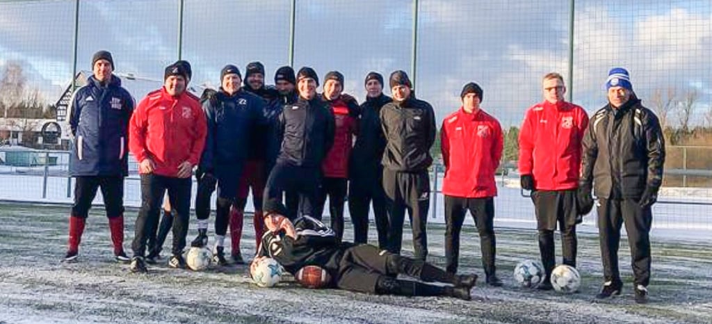 Die Landesklasse-Kicker des ESV Herrengosserstedt haben in der vergangenen Woche ein Trainingslager im tschechischen Sokolov absolviert.