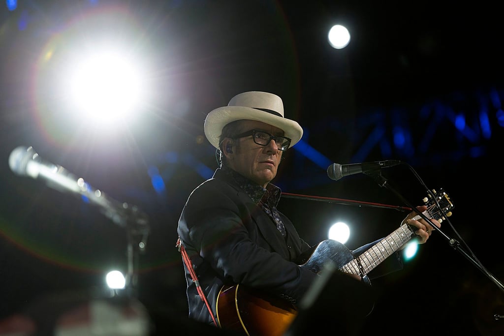 Elvis Costello beim Indoor-Musik-Festival Baloise Session 2014 in Basel.