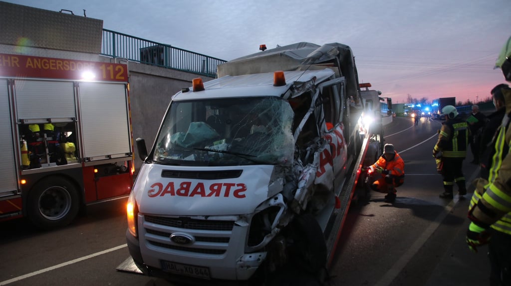 halle unfall 29.10.2018 fahrrad frau