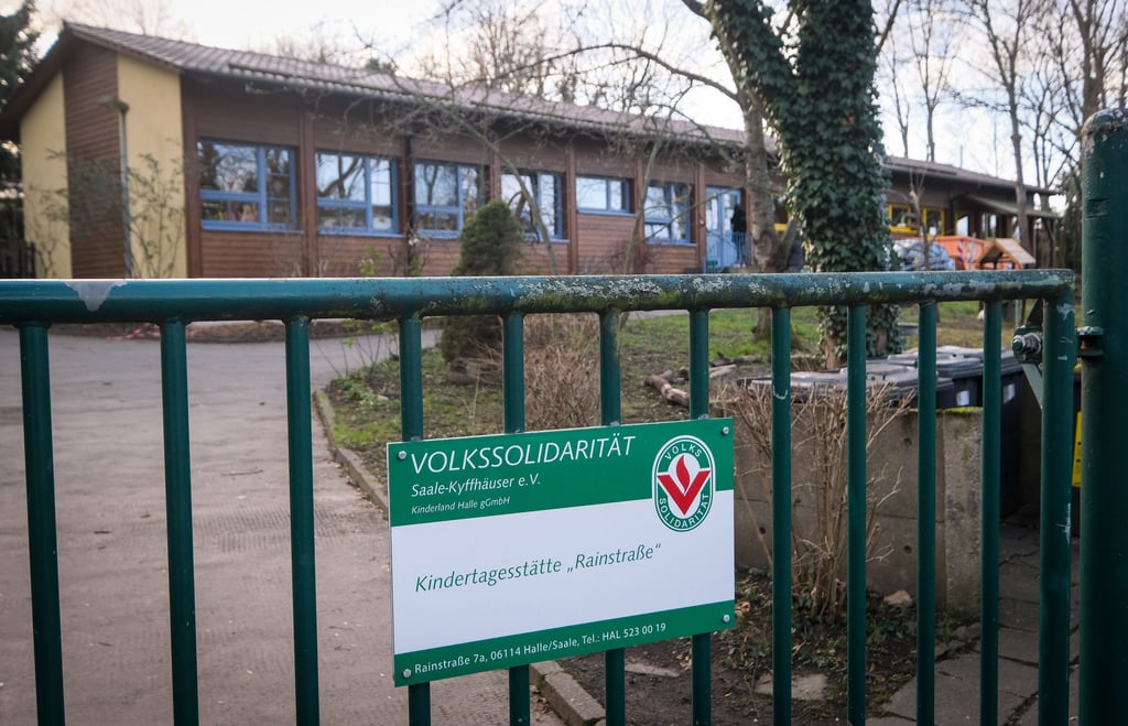 Elternvertreter aus der Kindertagesstätte Rainstraße in Halle haben einen offenen Brief verfasst.