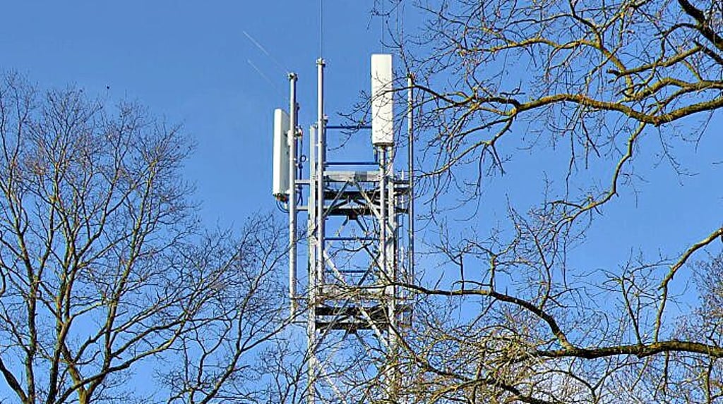 Der neue Funkturm am Ortsrand von Ziemendorf.