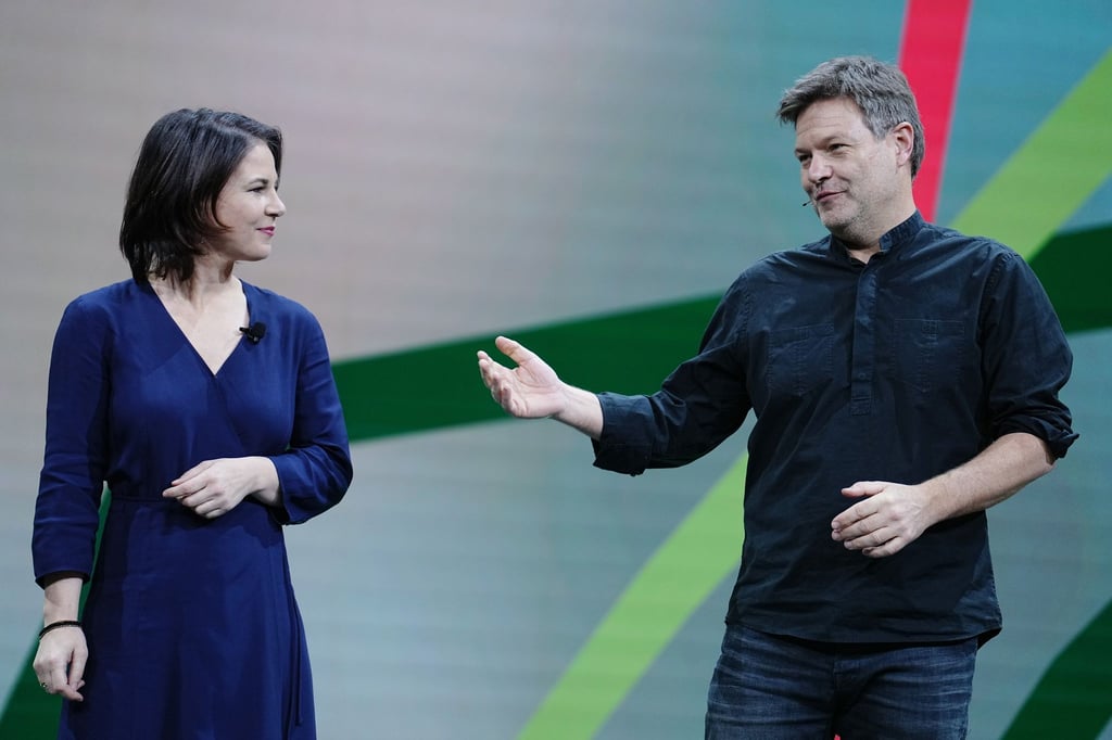 Annalena Baerbock und Robert Habeck nehmen am Bundesparteitag ihrer Partei teil.