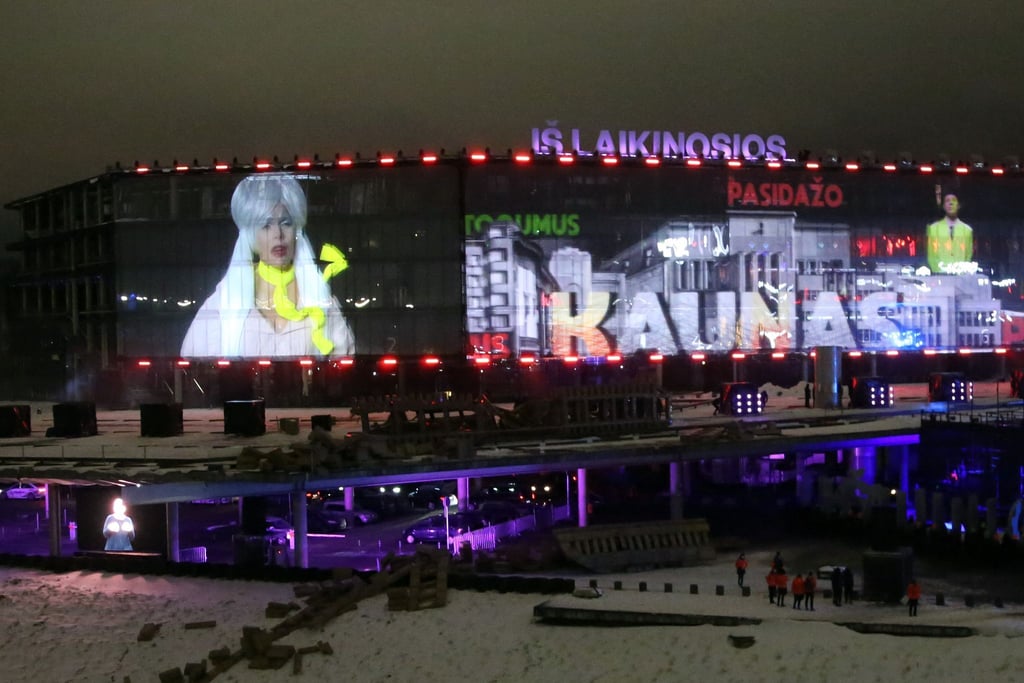 Mit einer Open-Air-Show hat Litauens zweitgrößte Stadt Kaunas an Samstagabend feierlich ihr Programm als Europäische Kulturhauptstadt 2022 begonnen.