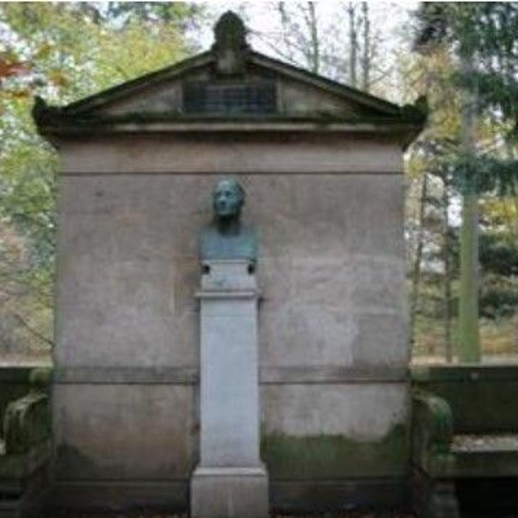 Unbekannte Täter haben in Quedlinburg in der Zeit vom 29. zum 30. Januar die Büste des Dichters Friedrich Gottlieb Klopstock in der Brühlstraße gestohlen. Die Polizei sucht nach Hinweisen.