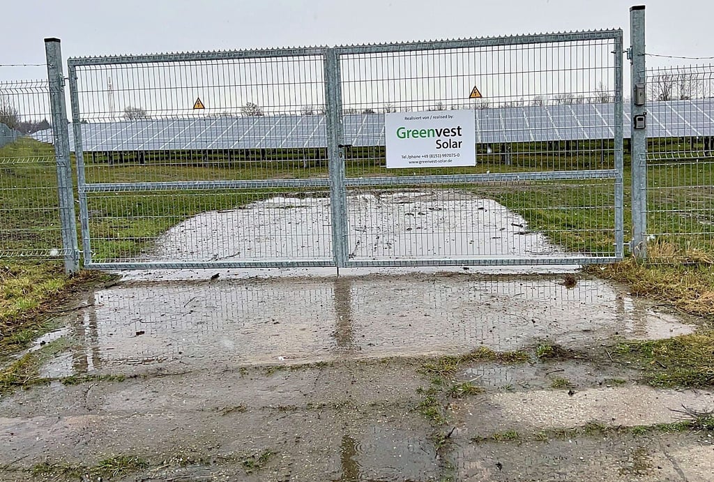 In Hecklingen gibt es bereits einen Solarpark auf dem Gelände an der ehemaligen Zuckerfabrik. Er war der erste in Deutschland, der durch die Beteiligung der Bürger finanziert wurde.