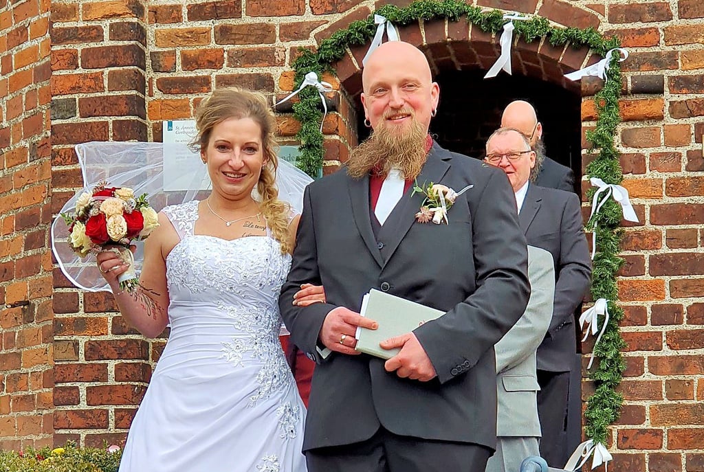 Im März 2021 hatten die Jederitzer Sarah Mech und Marcel Reiß in der St.-Annen-Kapelle den Bund fürs Leben geschlossen.