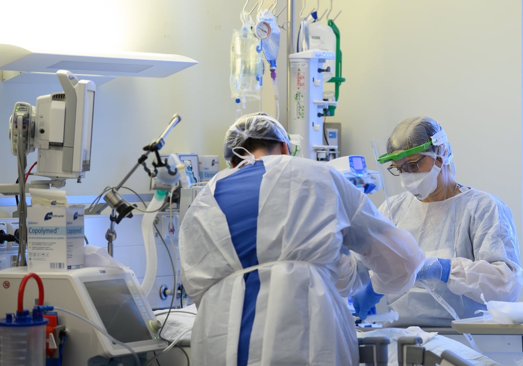 Eine Intensivstation im Krankenhaus (Symbolbild)