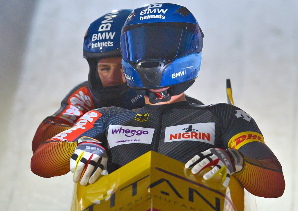 Paul Krenz (h.) durfte sich noch zweimal im Weltcup mit Pilot Johannes Lochner beweisen, doch zum Start bei den Winterspielen reichte es nicht mehr für den 30-jährigen Anschieber.