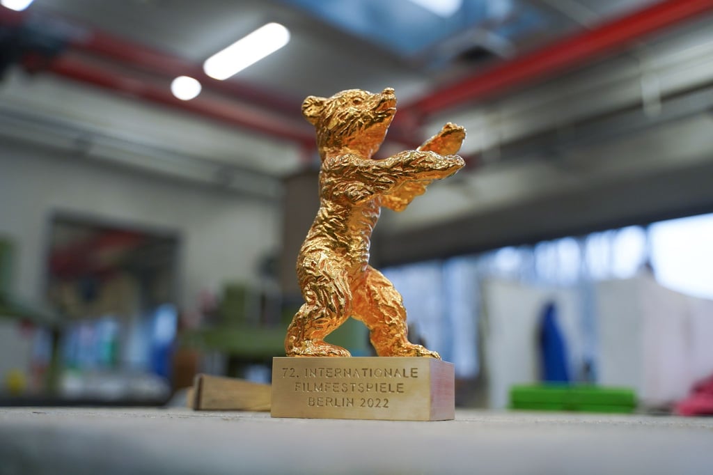 Ein Goldener Bären, Trophäe der Berlinale.