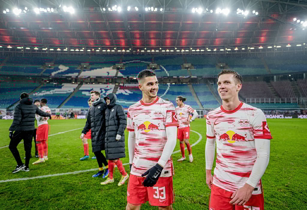 Dani Olmo legt Andre Silva bei RB Leipzig häufiger die Bälle auf. 