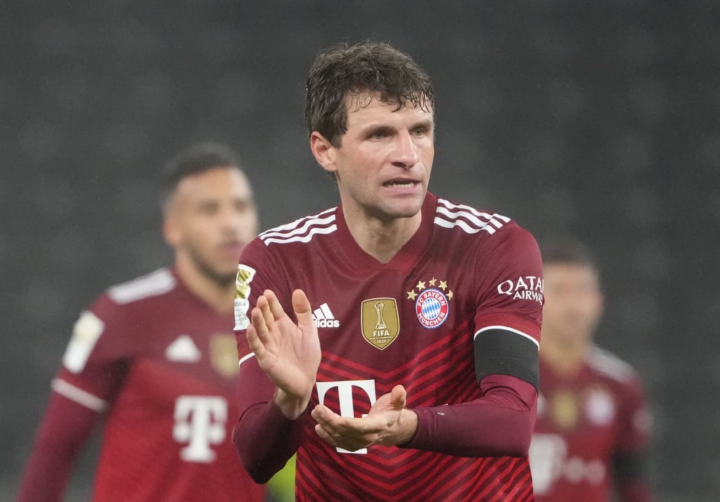 Will noch einige Jahre spielen: Thomas Müller feuert seine Mitspieler an.