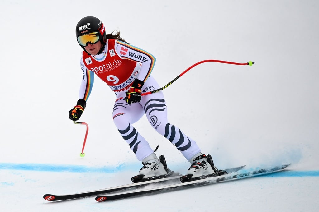 Ski-Ass Kira Weidle kam in Garmisch-Partenkirchen mit 0,82 Sekunden Rückstand auf die Siegerin Corinne Suter auf Rang vier.