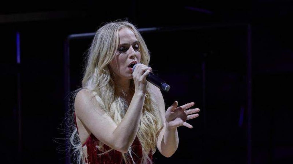 Madilyn Bailey bei einem Auftritt in der Elbphilharmonie in Hamburg.