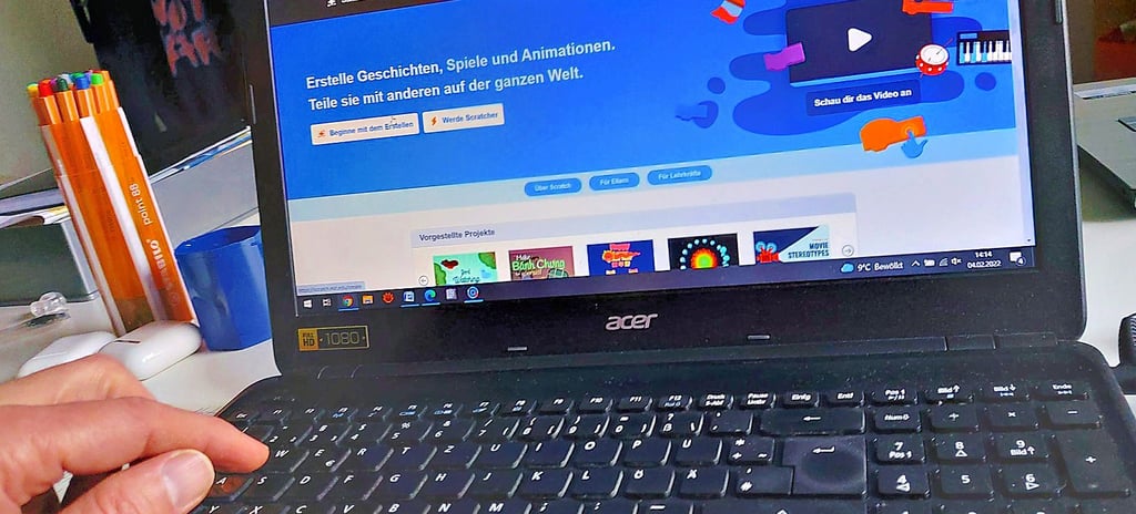 Auf der kostenlosen Oberfläche Scratch können Kinder das Programmieren lernen, ein Spiel entwickeln und kreativ werden.