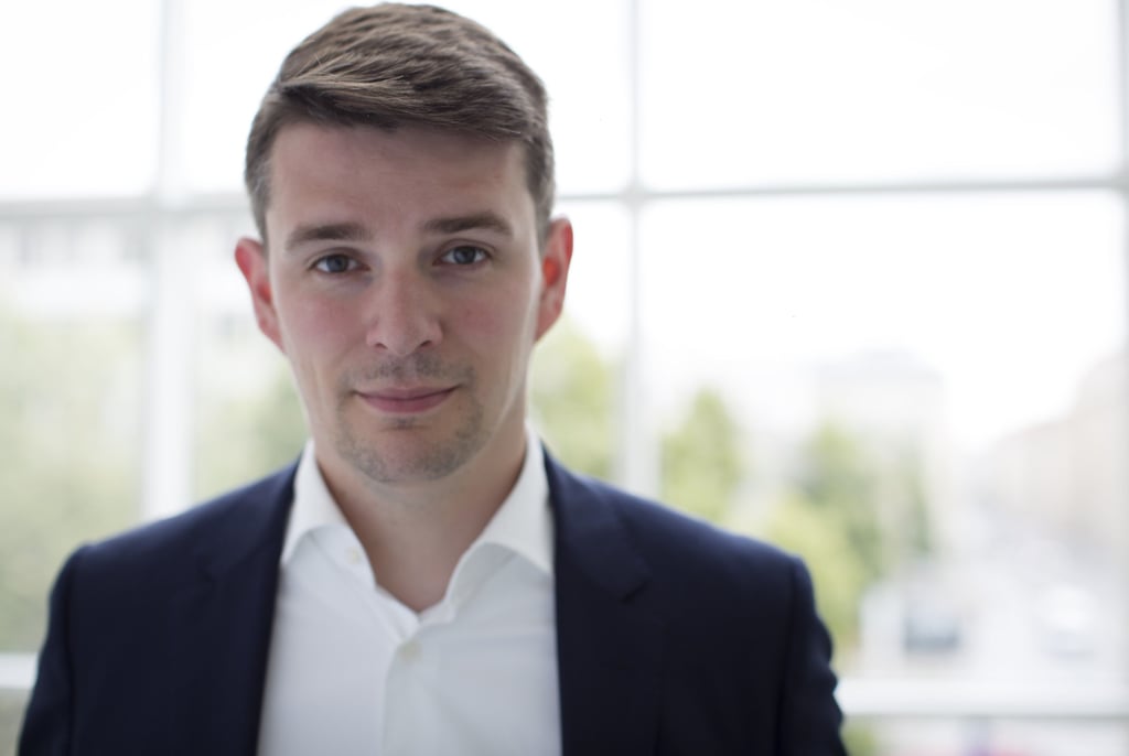 Der FDP-Bundestagabgeordnete Marcus Faber war in Niederndodeleben zu Besuch.