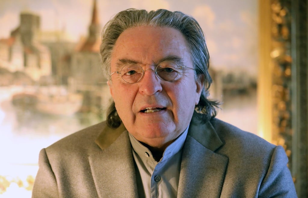 Peter-Michael Diestel, letzter Innenminister der DDR und Anwalt, spricht.