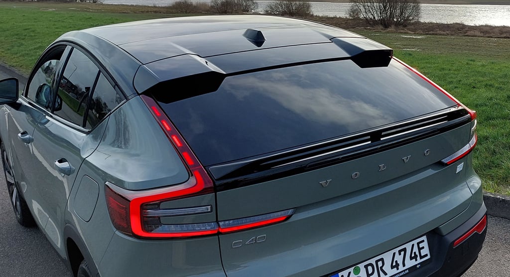 Heckansicht des Volvo C40 Recharge
