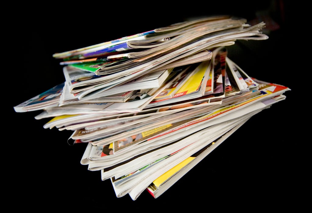 Illustration: Ein Stapel alter Magazine und Zeitschriften.