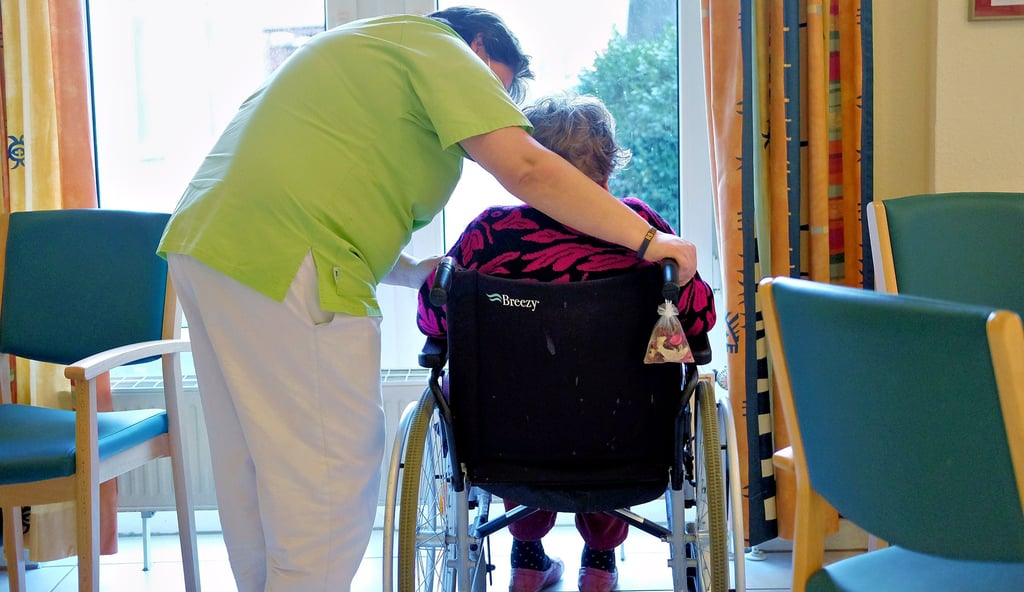 Die Impfpflicht für Mitarbeiter unter anderem in Krankenhäusern, Arztpraxen und Pflegeheimen für Ältere und Behinderte soll in Deutschland ab Mitte März gelten. Wie sie umgesetzt werden soll, ist auch im Harz noch unklar.